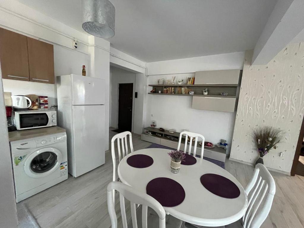 Deny'S Apartament Gura Humorului Extérieur photo